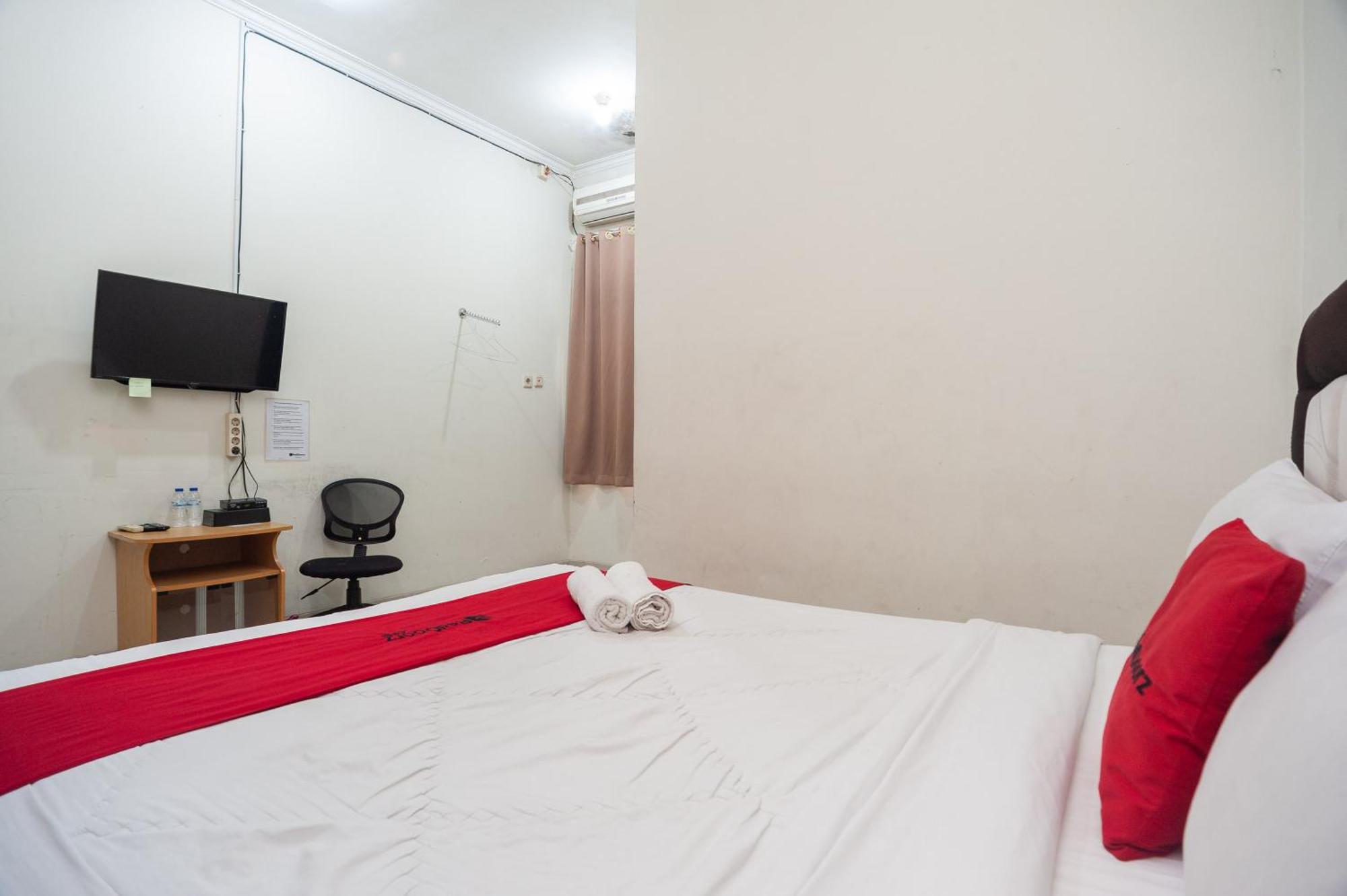 Reddoorz Plus Near Rs Pmi Bogor Kültér fotó